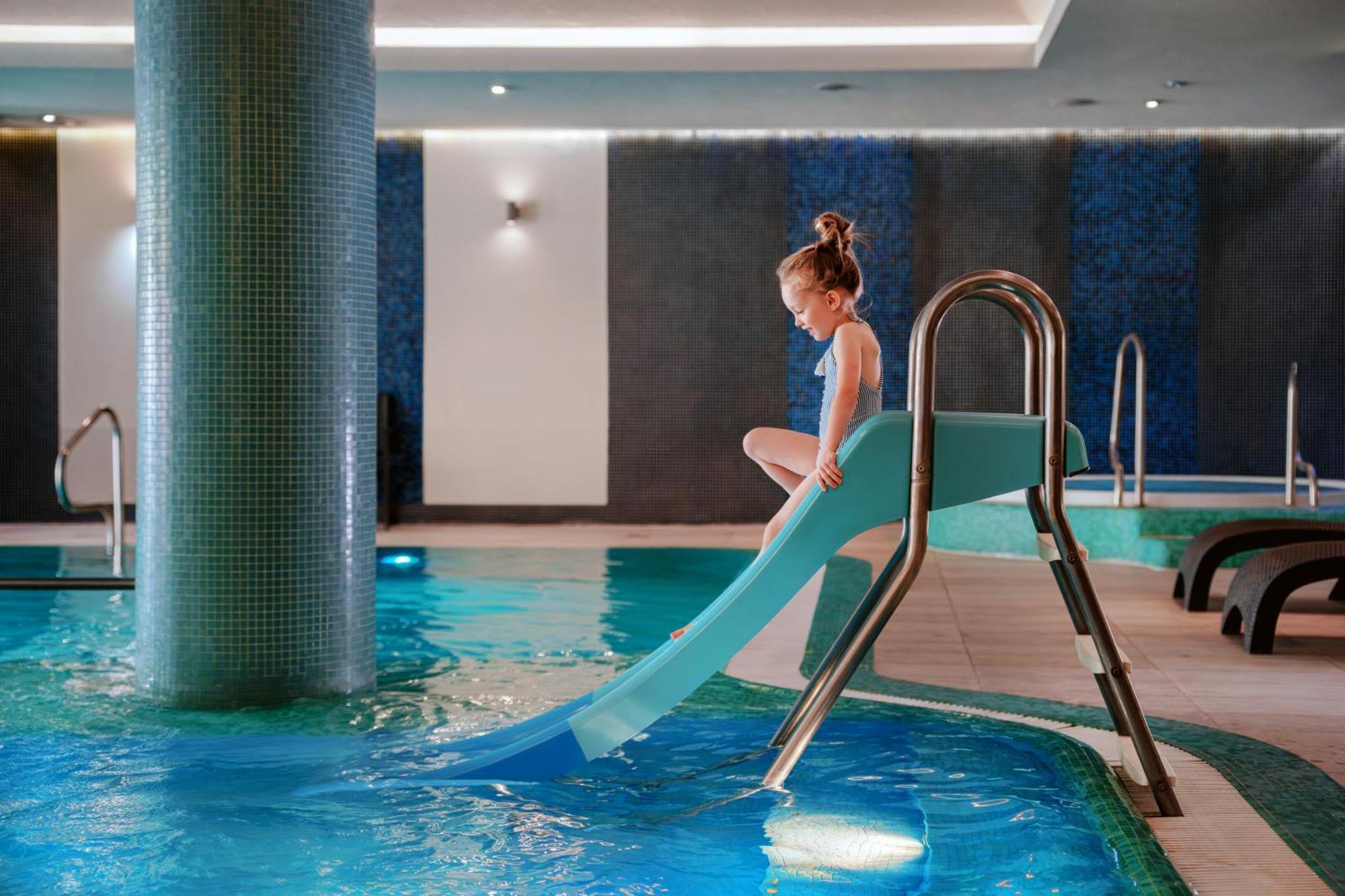 Hotel Mlyn Aqua Spa Biblioteka Елблаг Екстериор снимка